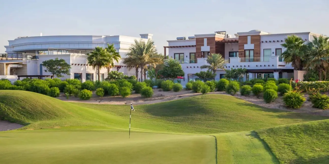 Emirates-Hills3